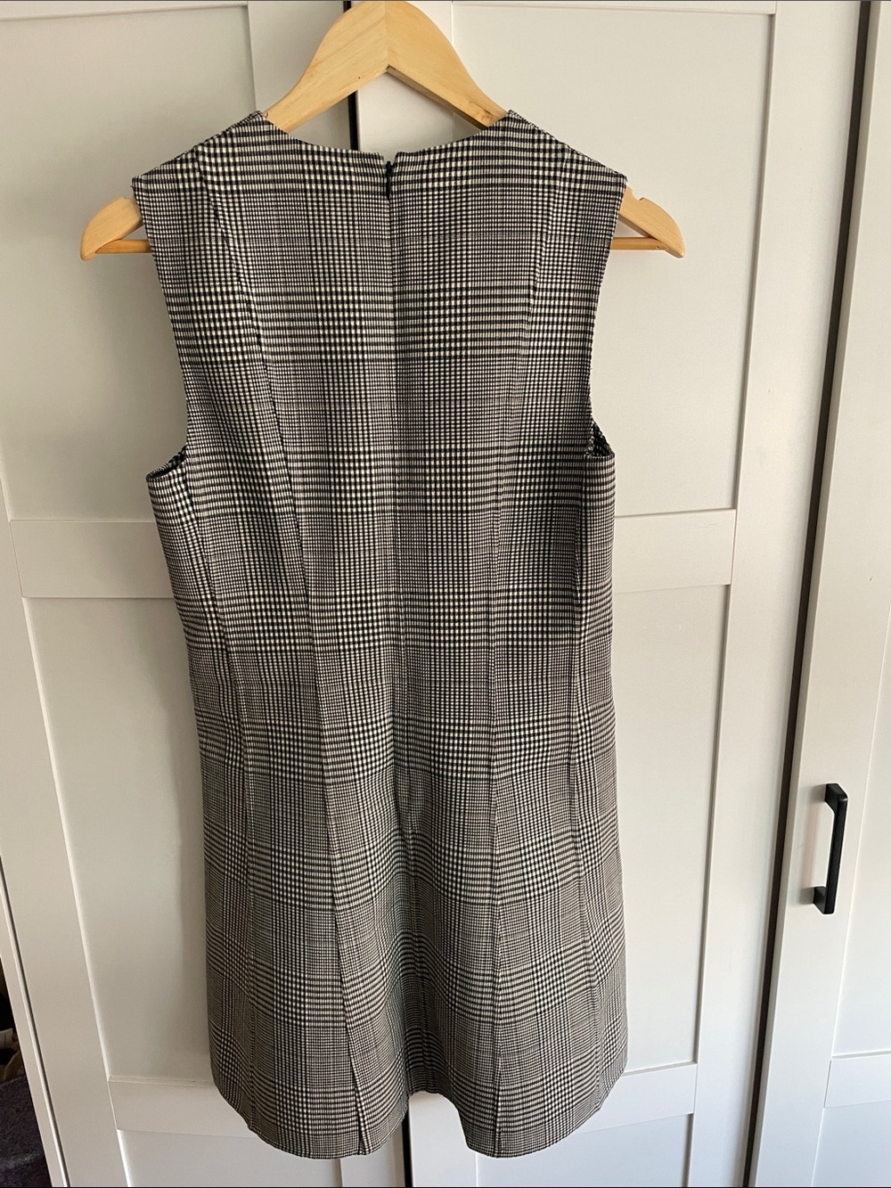 Theory Black & White Glen Plaid Sleeveless Shift Dress - Picture 9 of 9